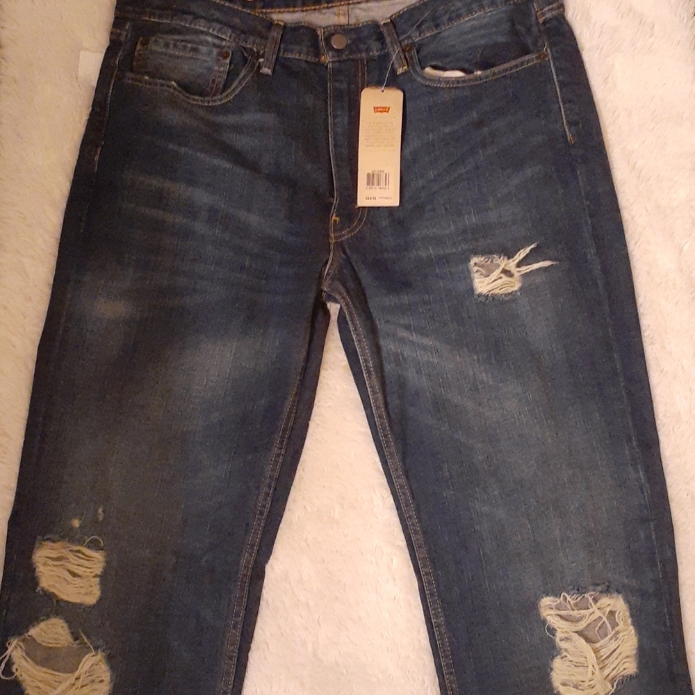 Levi's